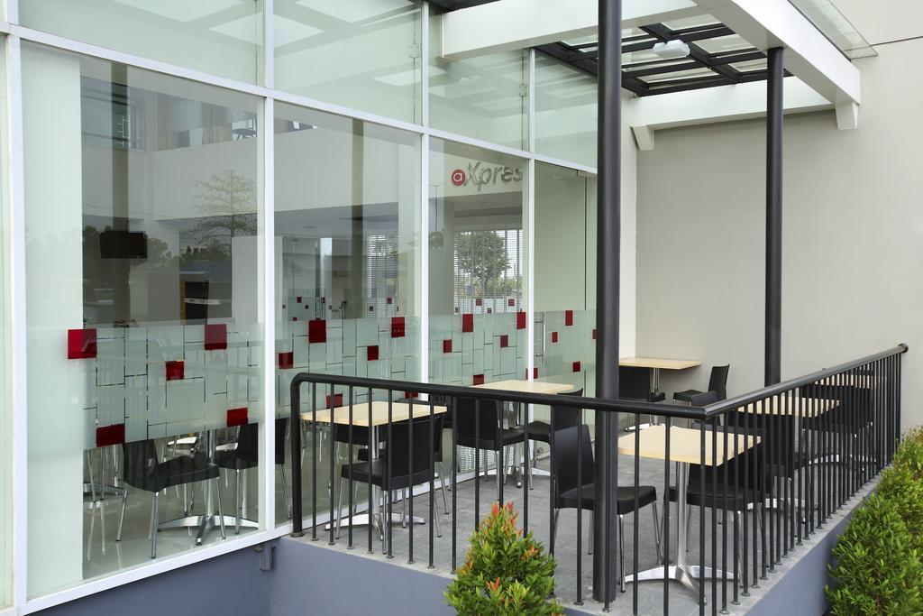 Amaris Hotel Bekasi Barat Εξωτερικό φωτογραφία