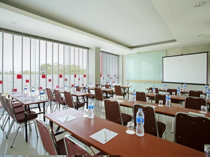 Amaris Hotel Bekasi Barat Εξωτερικό φωτογραφία
